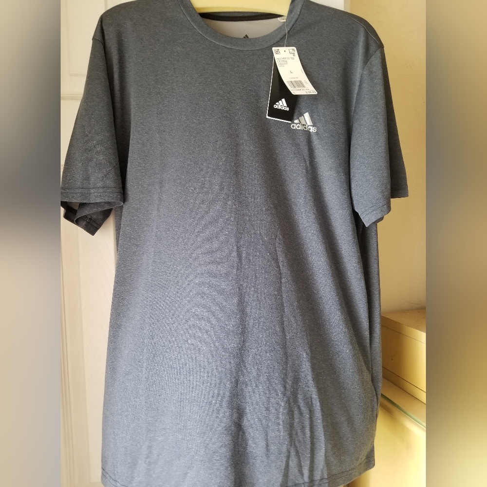 Mens Adidas T Shirt - Picture 2 of 3